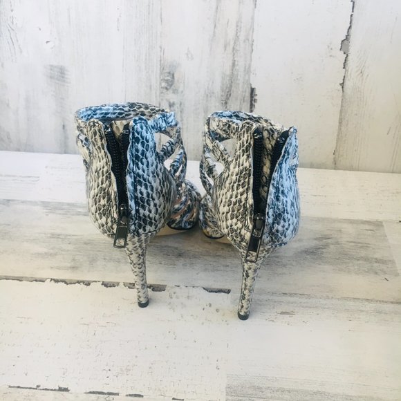 NEW RENVY Snake Print Leather Caged Heel Sandals - Picture 7 of 12